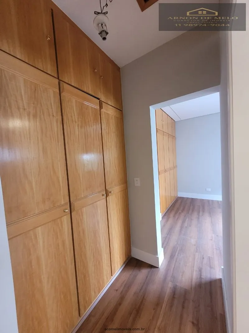 Imagem Casas em Condomínio para venda em Santana de Parnaiba no bairro Alphaville
