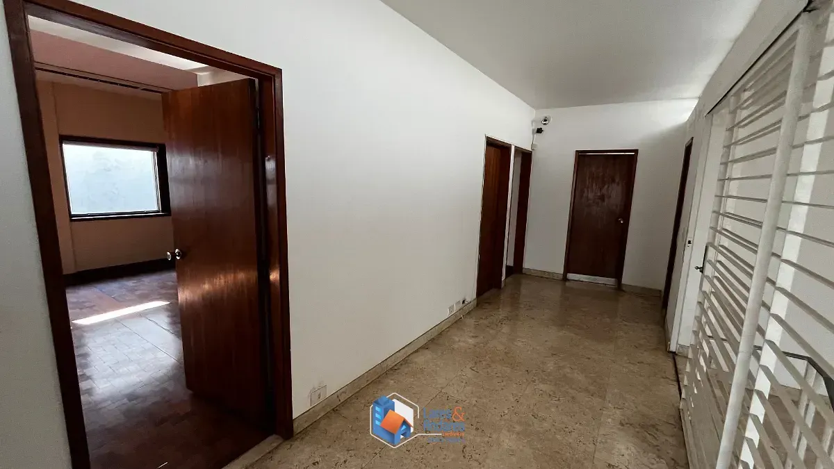 Imagem Casa para venda em Jardim Europa com 4 quartos, sendo 1 suíte, 345m²