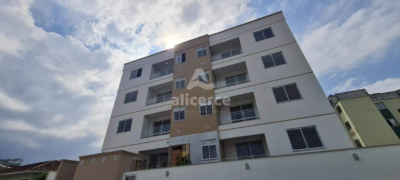 Imagem Apartamento novo em Palhoça, andar alto, com elevador, pertinho do mar e com vista para o morro do Cambirela.