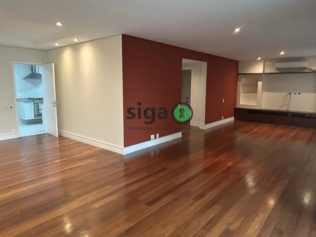 Imagem Apartamento á Venda na Vila Suzana- 192m², 3 quartos, 3 vagas