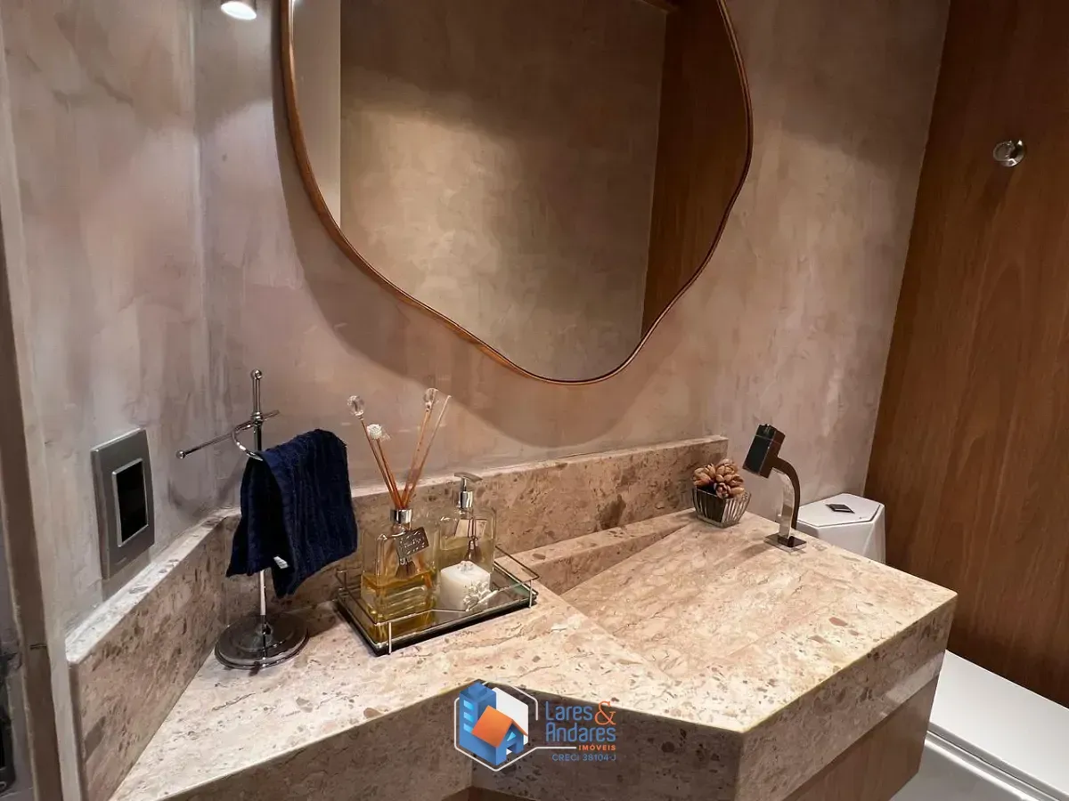 Imagem Casa em condomínio para venda em Jardim Londrina com 3 quartos, sendo 3 suítes, 229m²