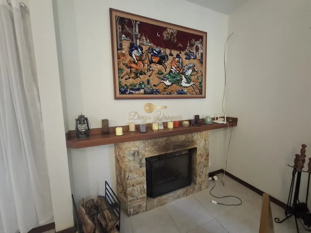 Imagem Casa em Condomínio para Venda em Teresópolis / RJ no bairro Três Córregos