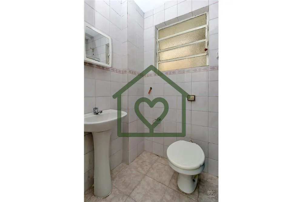 Imagem Apresentamos um encantador apartamento de dois dormitórios localizado no coração do Centro Histó...