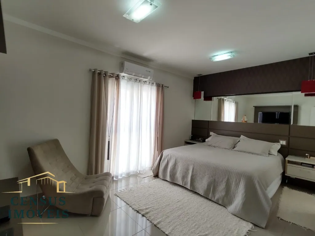Foto do imóvel: Casa de luxo em condomínio exclusivo em Vinhedo-SP: 3 quartos, 3 suítes, 3 salas, 6 banheiros, 5 vagas, 408 m². Venha conferir! em Condomínio Alpes de Vinhedo