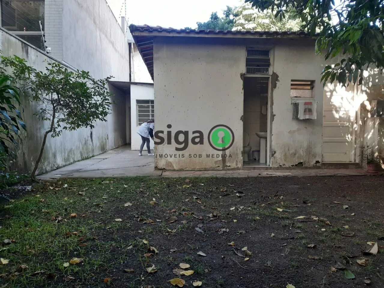 Imagem Casa Comercial para locação em Pinheiros, na Av Rebouças, com 280m²AU, com 3 salas, 8 vagas