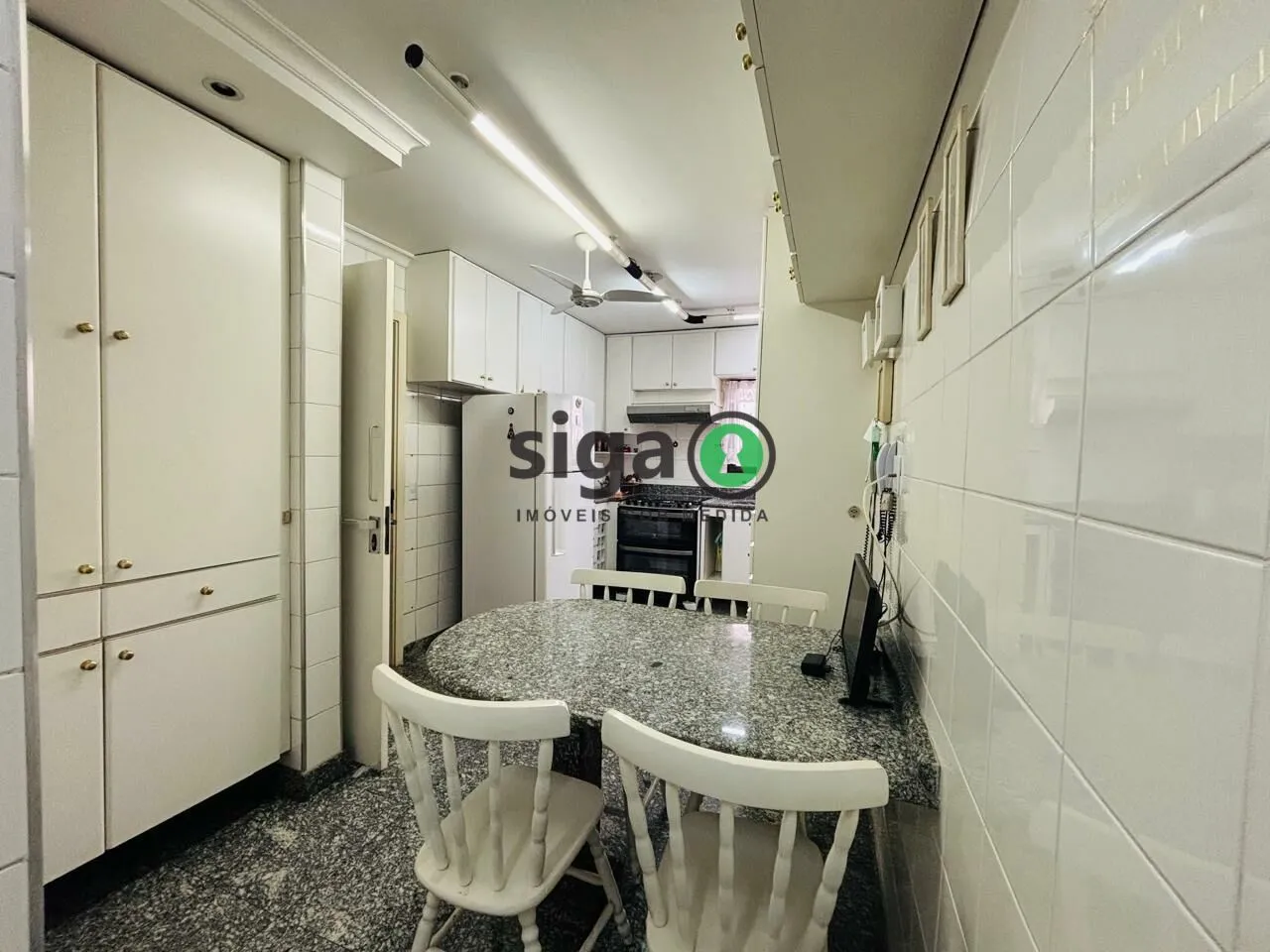 Imagem Cobertura à venda no Jardim Guedala | 227m² | 4 dormitórios | Piscina privativa