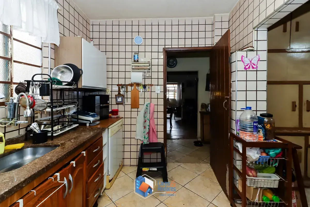 Imagem Casa para venda em Vila Mangalot com 2 quartos, sendo 1 suíte, 250m²
