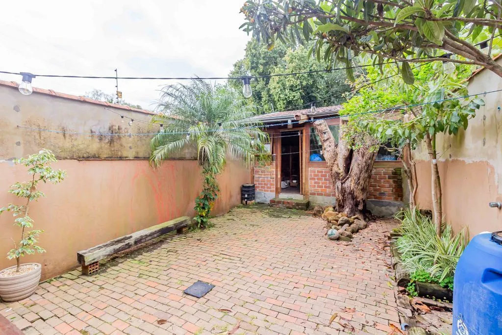 Imagem Casa de 3 dormitórios à venda no Bairro Serraria - Porto Alegre