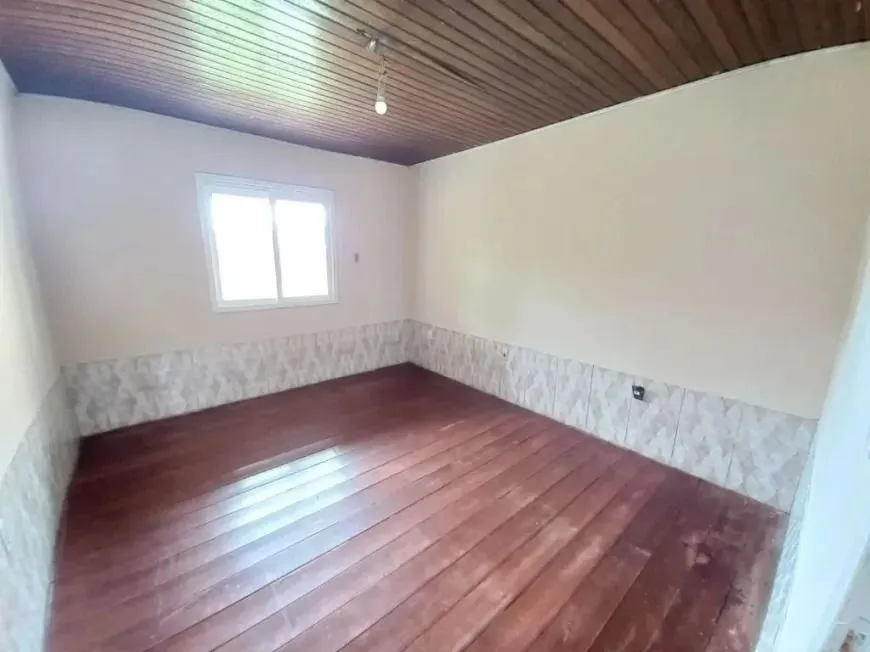 Imagem Casa de alvenaria com pátio, piscina Igui e churrasqueira no Parque dos Eucaliptos em Gravataí/RS