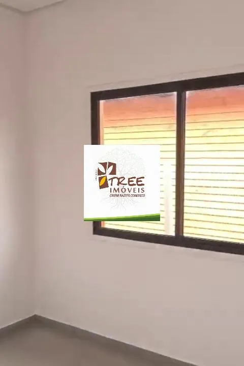 Imagem LOCAÇÃO DE CASA TÉRREA NO OURO FINO, EM SANTA ISABEL/SP, 122m² com 03 quartos, suíte, sala de estar, cozinha, quintal gramado e 04 vagas. CONSULTE-NOS