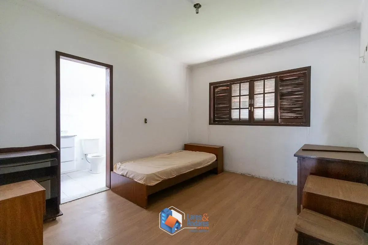 Imagem Casa comercial para venda em Guarapiranga, 450m²