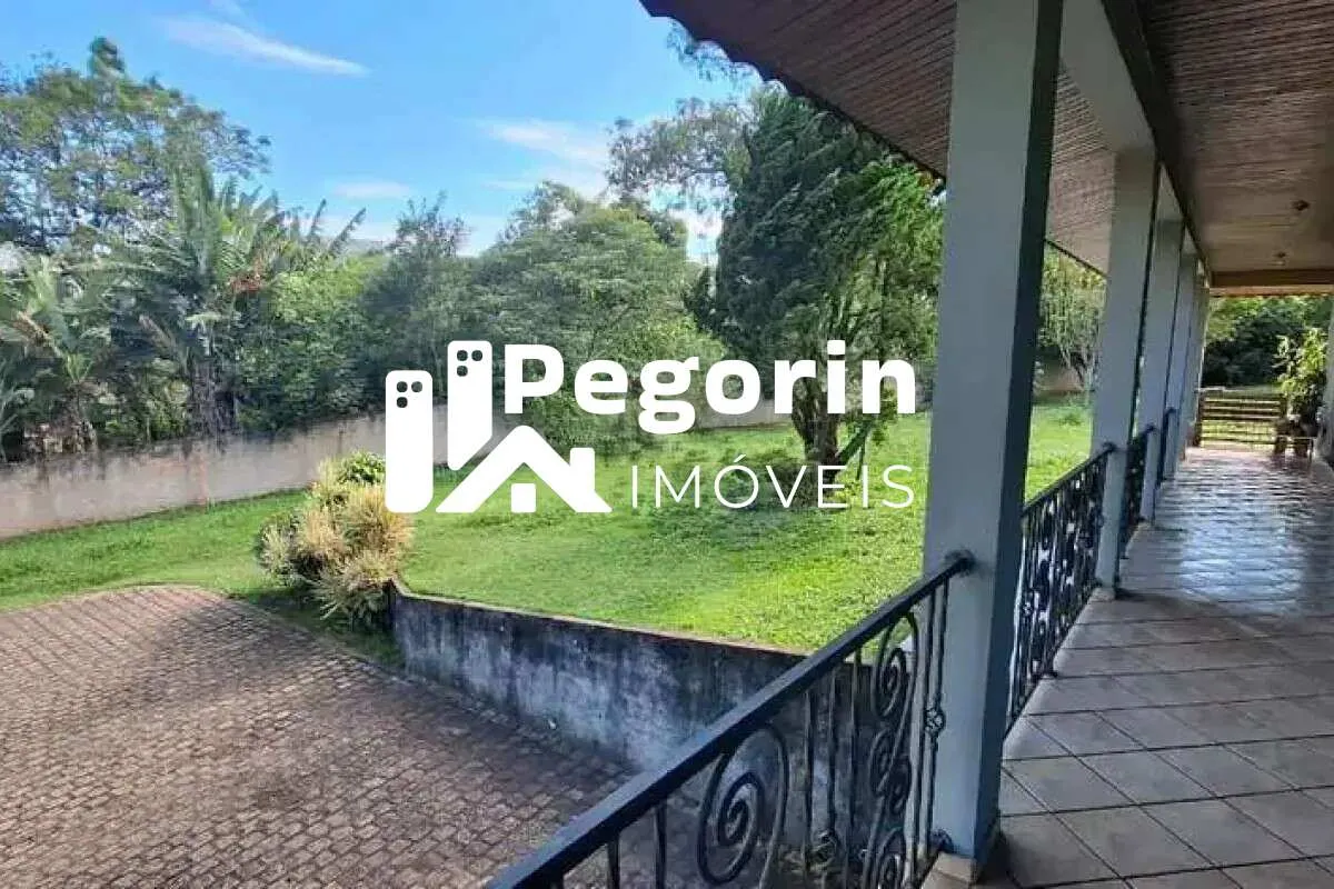 Imagem Terreno Com casa à venda em Campo Largo