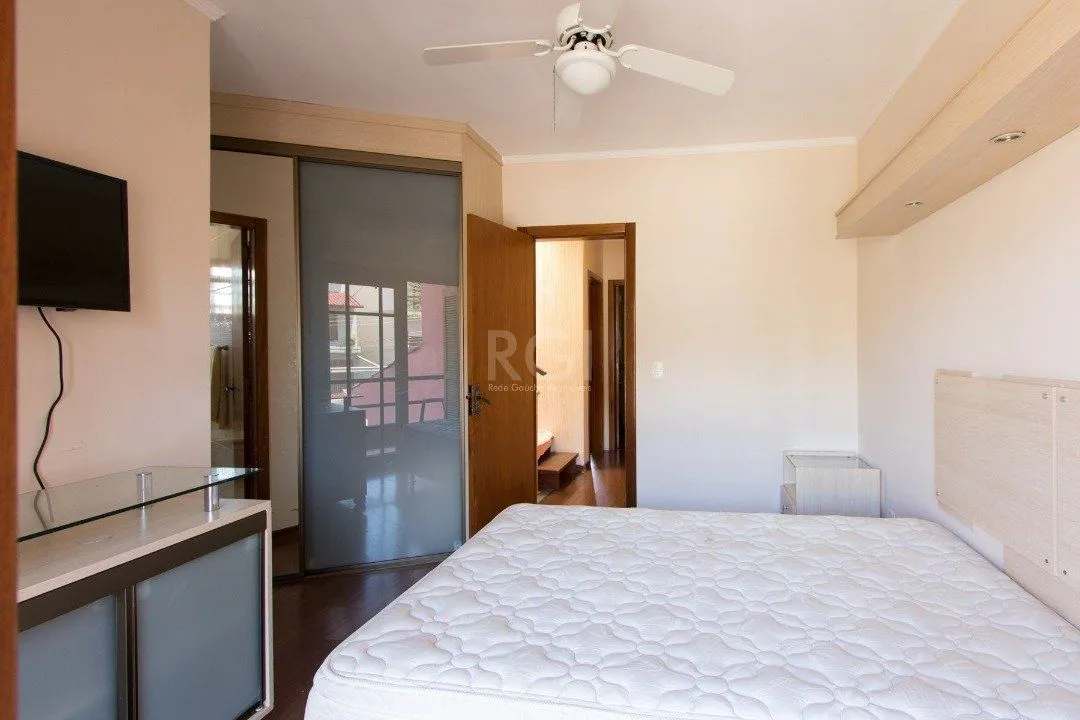 Imagem Casa para Venda - 204.75m², 3 dormitórios, sendo 1 suites, 3 vagas - Ipanema