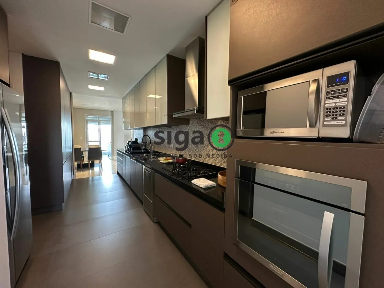 Imagem Apartamento á VENDA Mobiliado no Panamby, 3 Suítes, andar alto