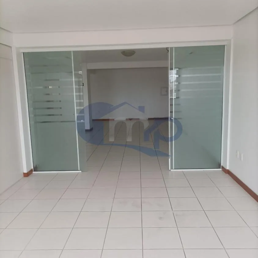 Imagem Sala comercial a venda com 94m² no centro de Torres/RS