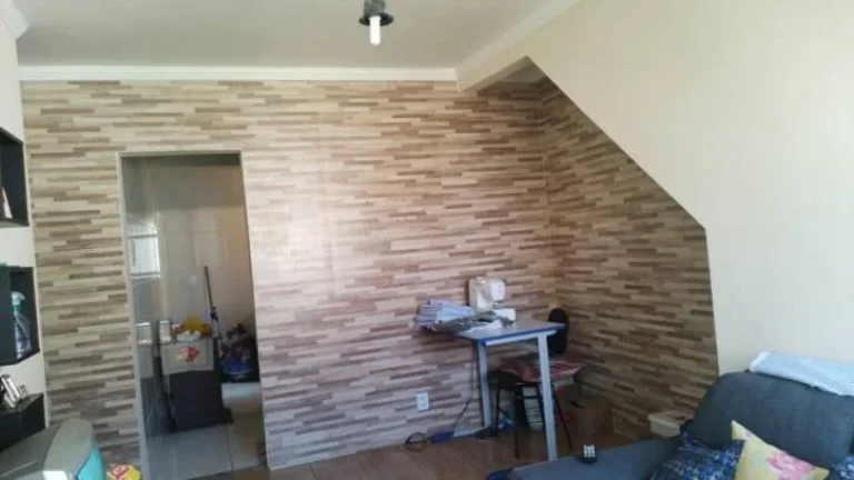 Casa Geminada próximo ao Shopping Estação!