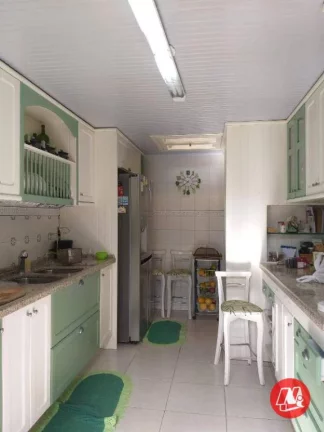 Imagem Na Vicente da Fontoura, sobrado com 4 quartos e pátio.