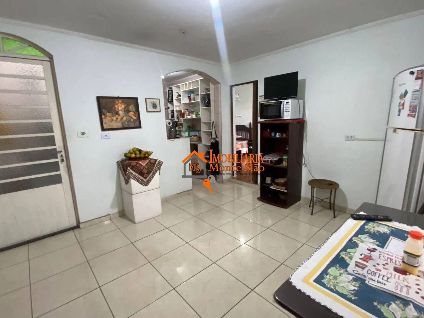 Imagem Oportunidade Única! Casa Térrea com 3 Quartos, Suíte e Quartos Extras em Localização Privilegiada em Guarulhos!