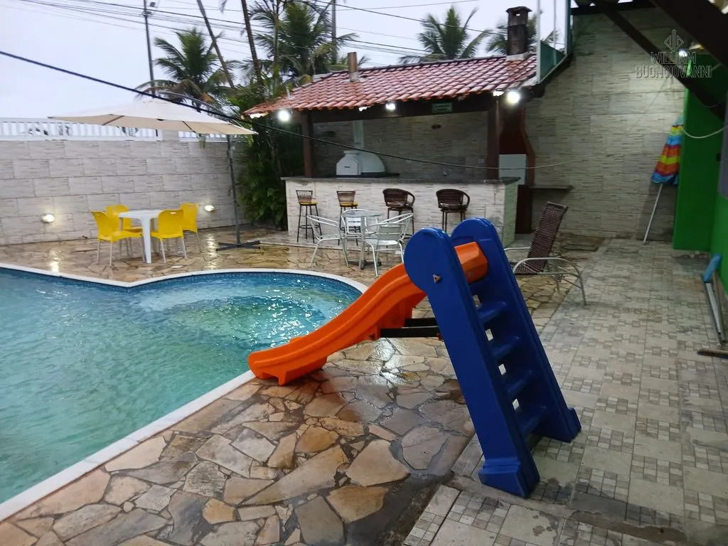 Imagem Casa 4 dormitórios sendo 1 suíte no bairro SOLEMAR