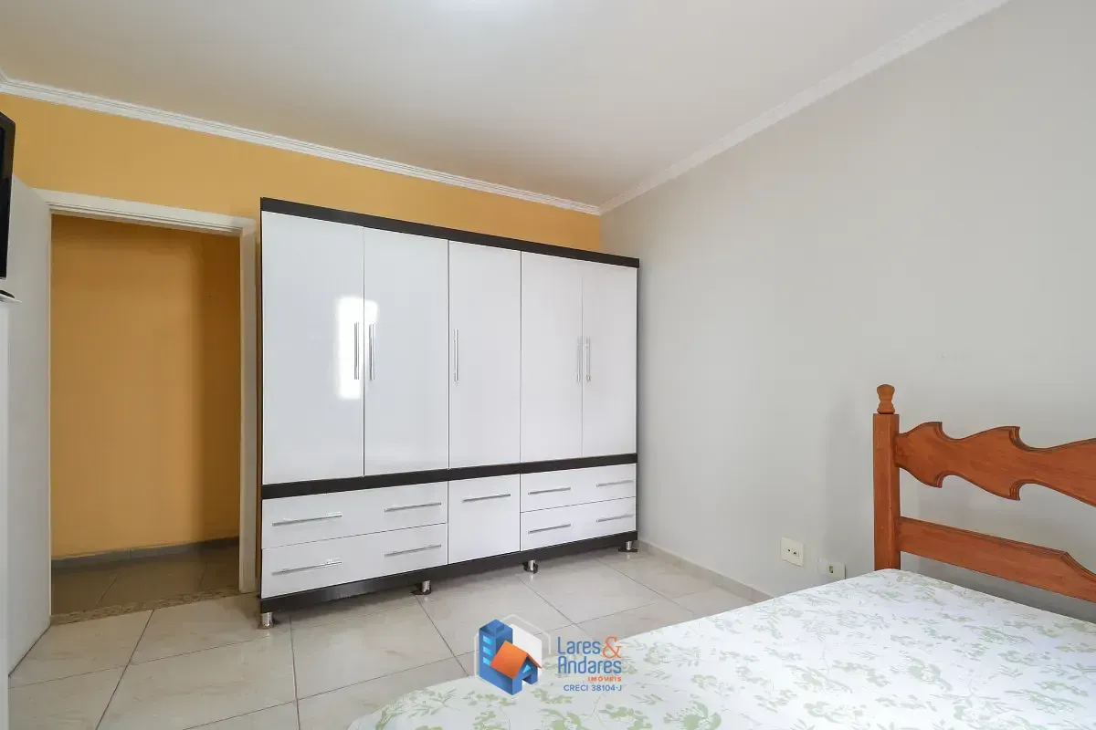 Imagem Casa para venda em Vila Monumento com 8 quartos, 200m²