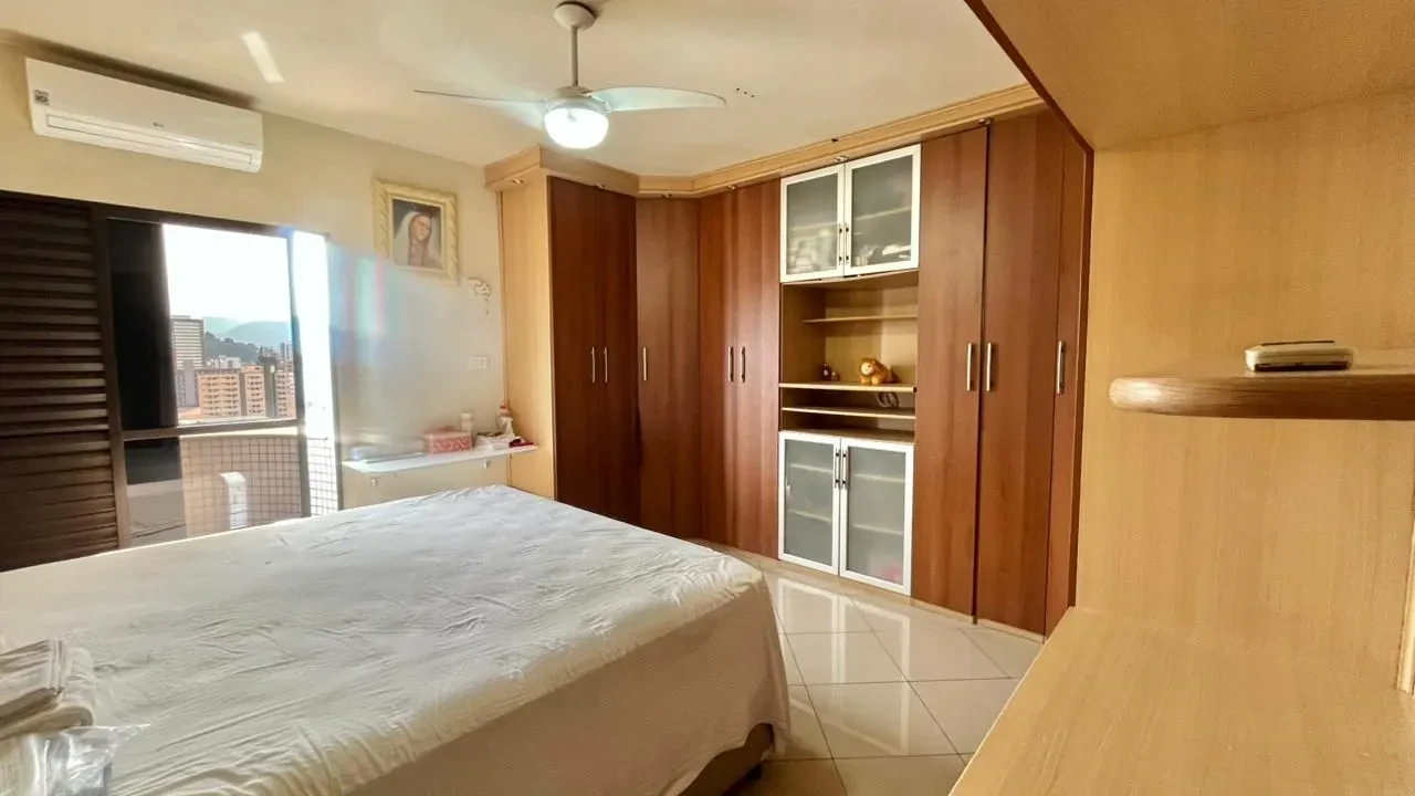 Imagem Cobertura com 4 Quartos à Venda, 444 m² em Gonzaga - Santos