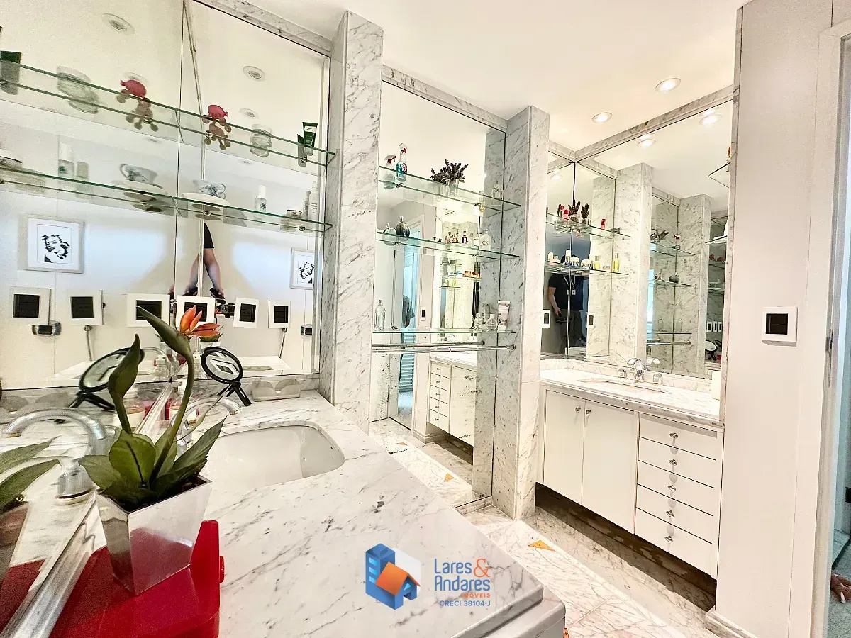 Imagem Apartamento para venda em Aclimação com 3 quartos, sendo 3 suítes, 214m²