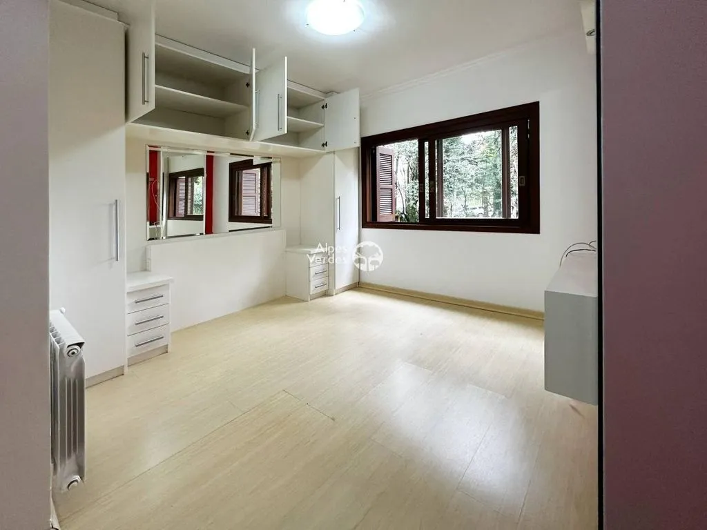 Imagem Apartamento à Venda em Planalto, Gramado - RS