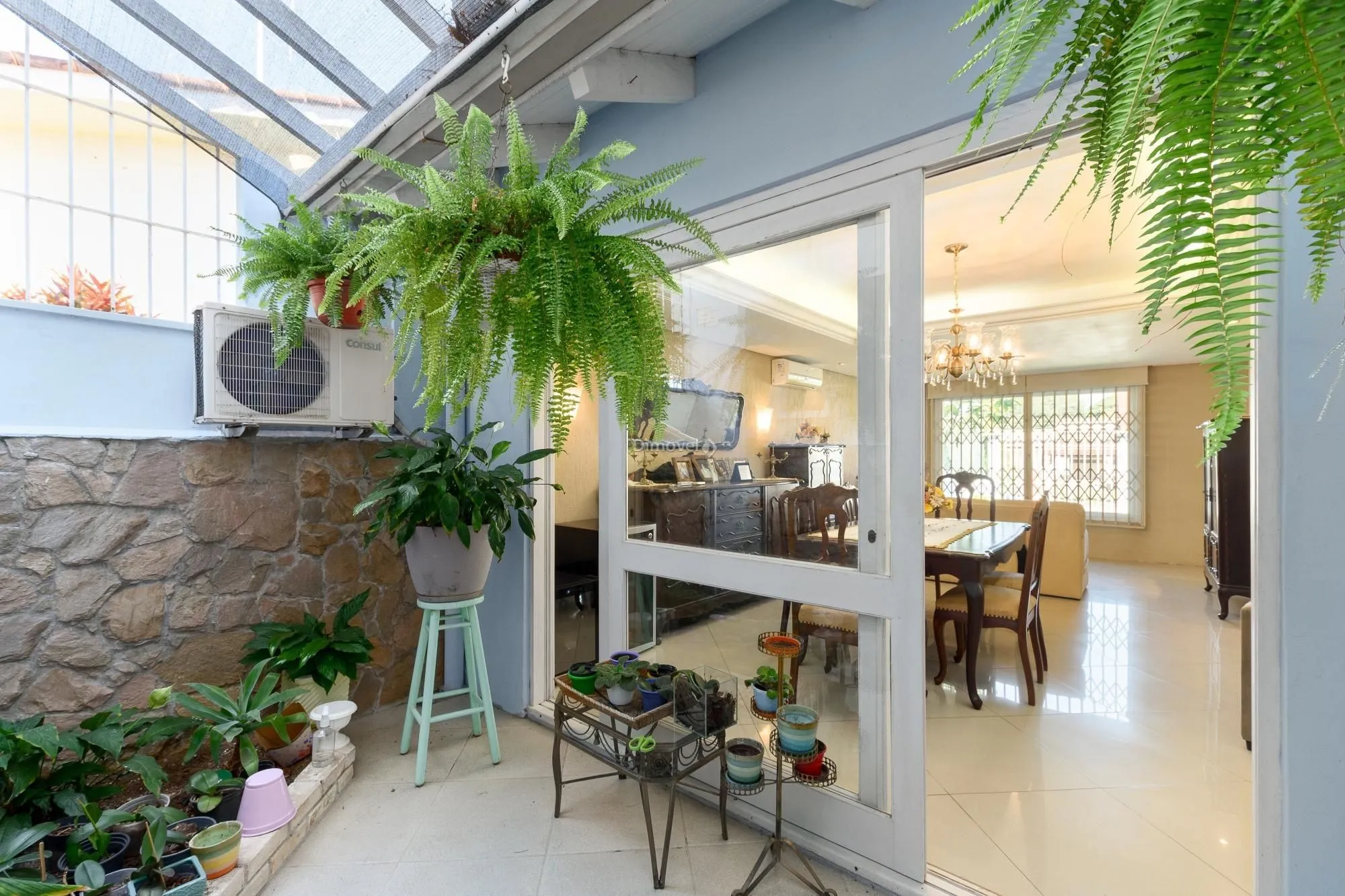 Imagem Venha morar em 350 m² com um clube em sua casa!