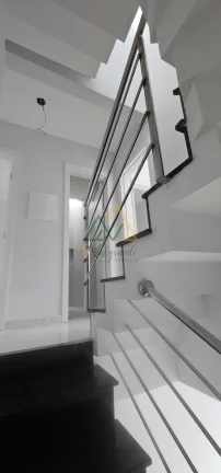 Imagem Sobrado à venda no Bairro Alto Curitiba PR