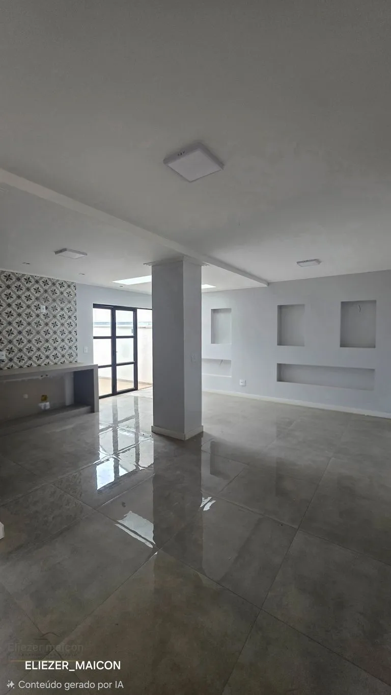 Imagem Casa a venda com pé direito duplo bairro São Bento em Poços de Caldas - MG