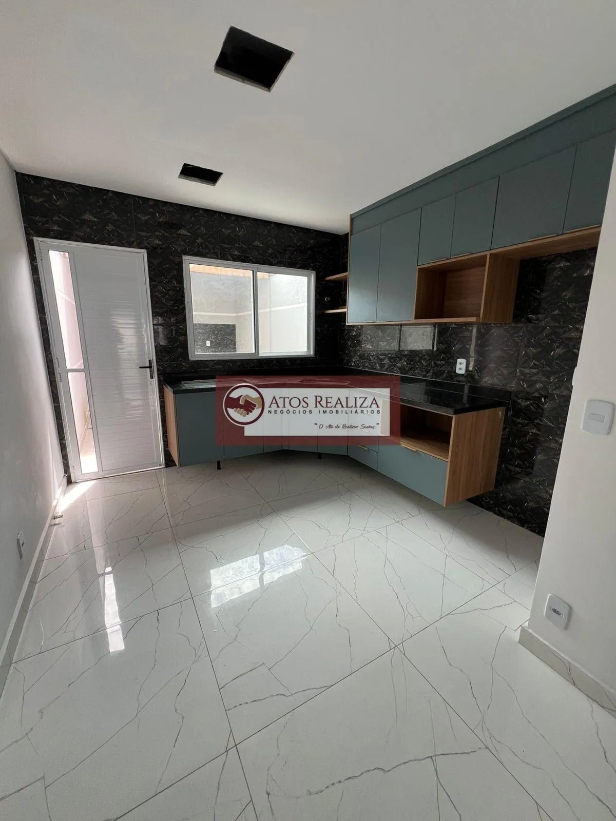 Imagem Sobrado à Venda em Interlagos SP, 3 Dorms, 110m², R$590mil