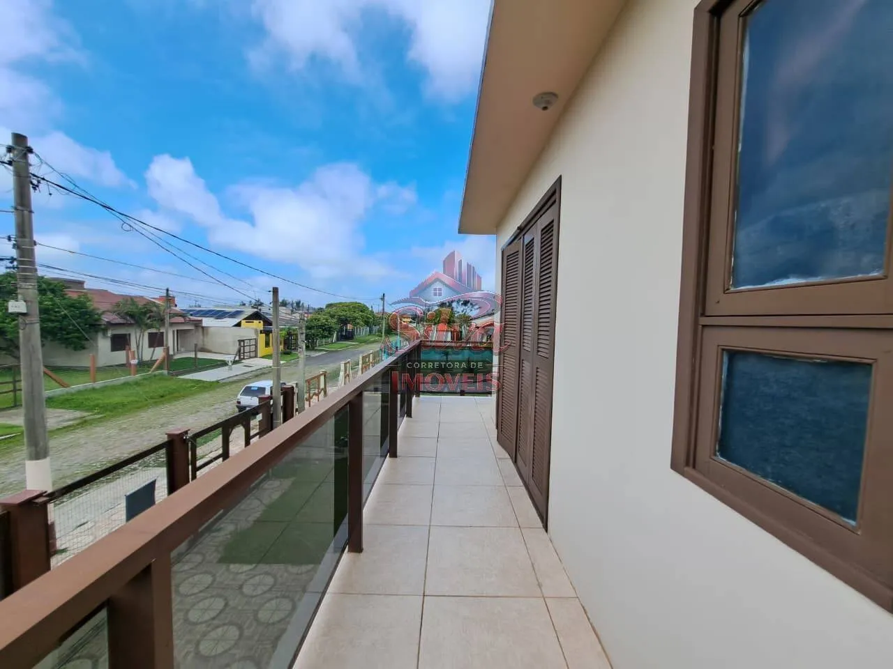 Imagem 1158 |Casa 4 dormitórios com suíte a 260m do mar