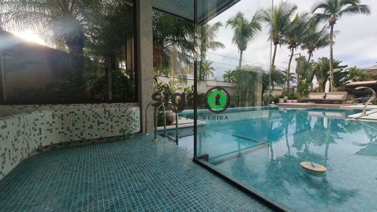 Imagem "Mansão de Alto Padrão no Condomínio Acapulco | 7 Suítes, Lazer Total e Mobiliada"