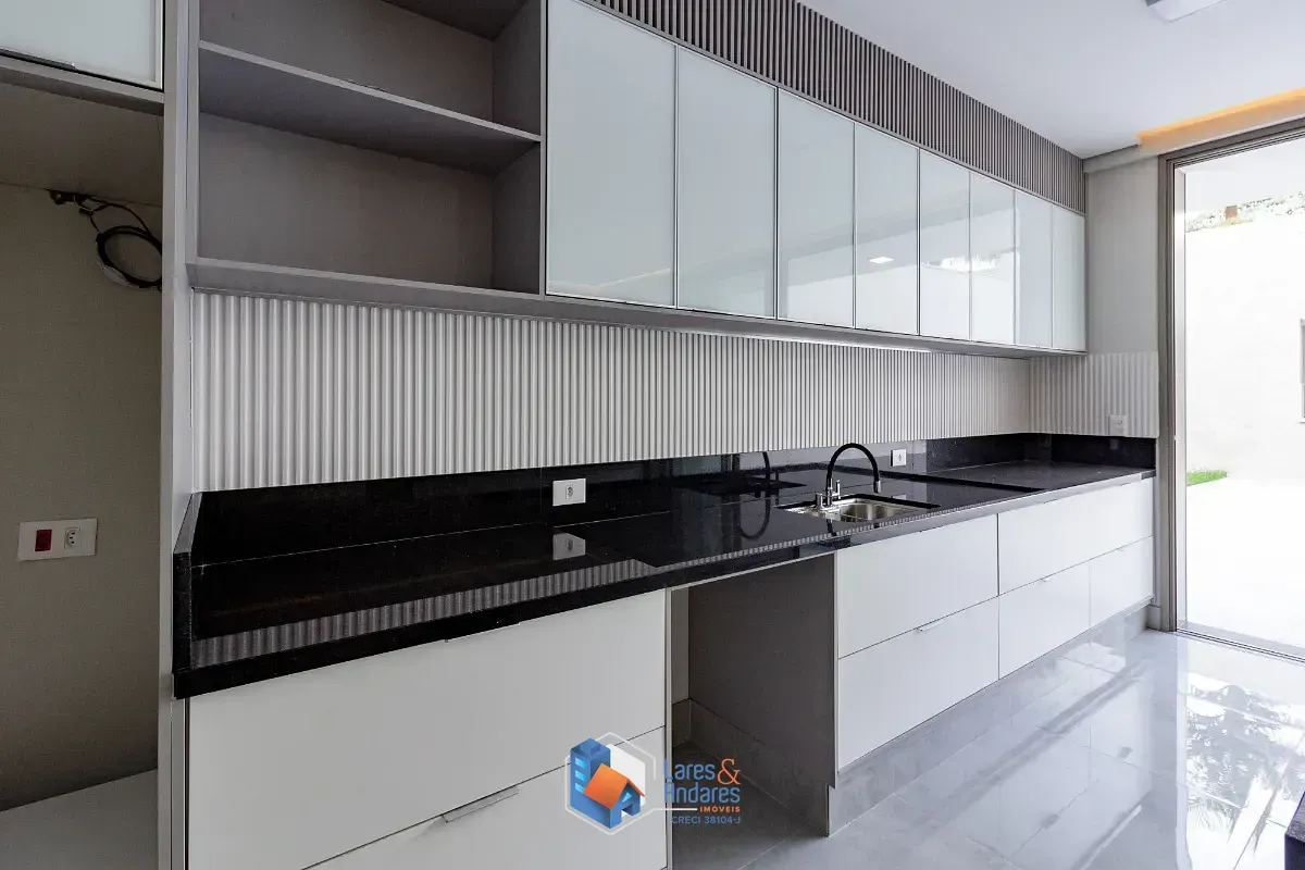 Imagem Sobrado para venda em Jardim Prudência com 4 quartos, sendo 4 suítes, 368m²