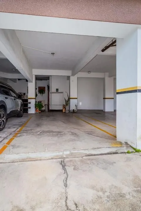 Imagem Duplex Reformado com 2 Dormitórios e 1 Vaga - Pronto para Morar