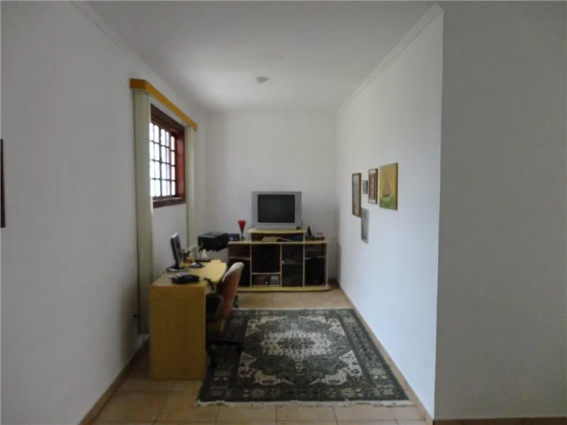 Imagem Imperdível oportunidade: Casa à venda em Valinhos-SP, Jardim Europa, 3 quartos, 1 suíte, 2 salas, 4 banheiros, 2 vagas, 330m².
