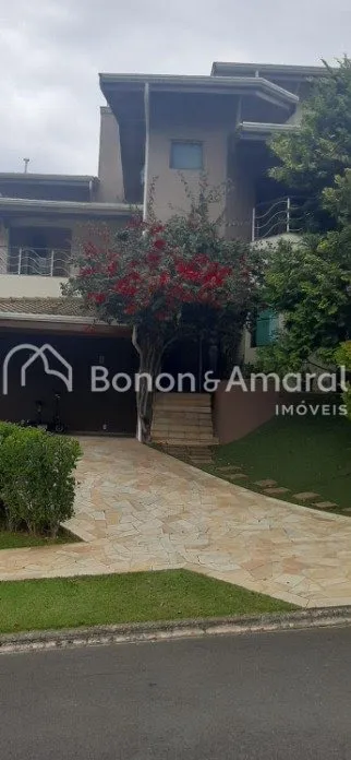 Imagem "Exclusiva Casa com 4 Dormitórios, Área Gourmet e Piscina em Condomínio Fechado em Valinhos"