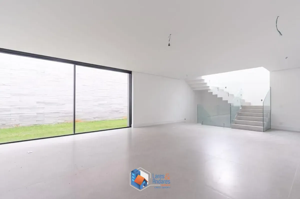 Imagem Casa em condomínio para venda em Brooklin com 3 quartos, sendo 3 suítes, 620m²
