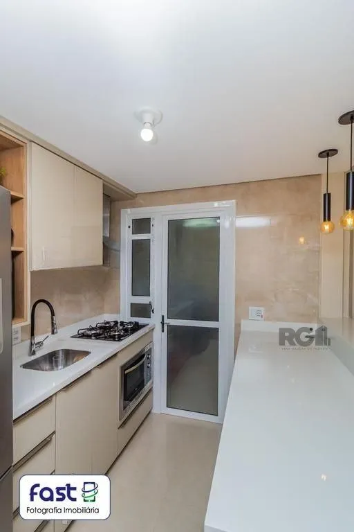Imagem Apartamento 3 quartos, sendo 1 suíte, 82 m² de área privativa e 2 vagas de garagem individuais. Localizado na Rua/Av. Grecia, no bairro Passo D Areia em Porto Alegre.