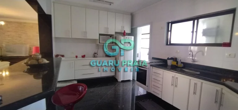 Imagem Amplo com 4 suítes, espaço gourmet