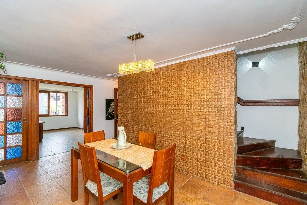 Imagem Casa no Jardim Itu com 6 dormitórios e 2 vagas e piscina