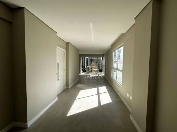 Imagem Apartamento com 2 dormitórios à venda, 93 m² por R$ 1.850.000,00 - Centro - Balneário Camboriú/SC