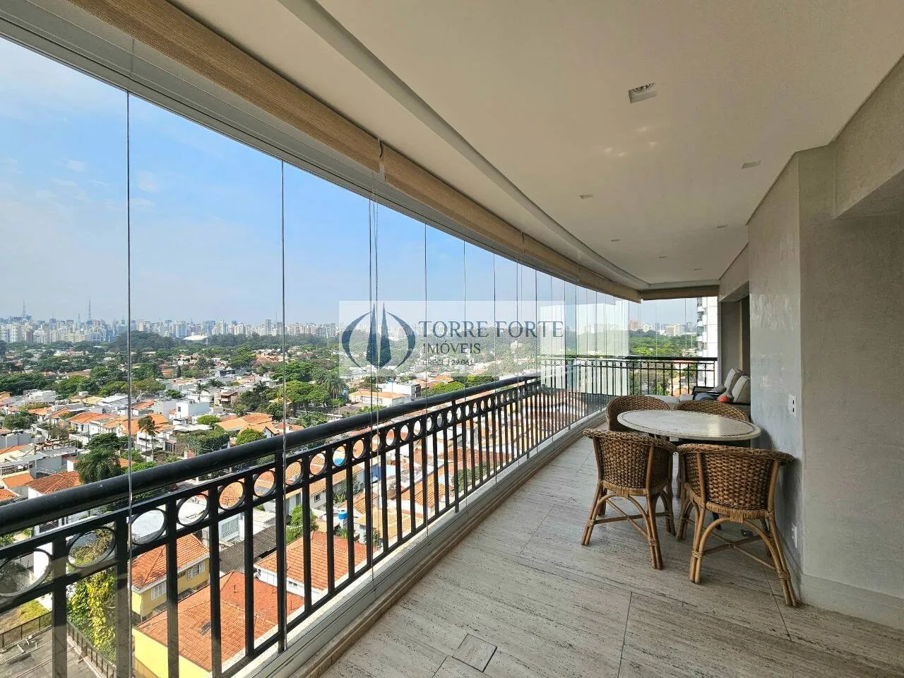 Imagem Deslumbrante cobertura com 420 m² 4 suítes 5 vagas, na Vila Nova Conceição