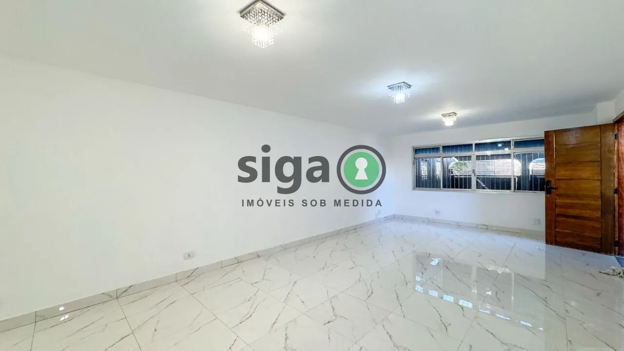 Imagem Casa à Venda no Jardim Aeroporto ? 3 Dormitórios, Suíte, Quintal e Edícula
