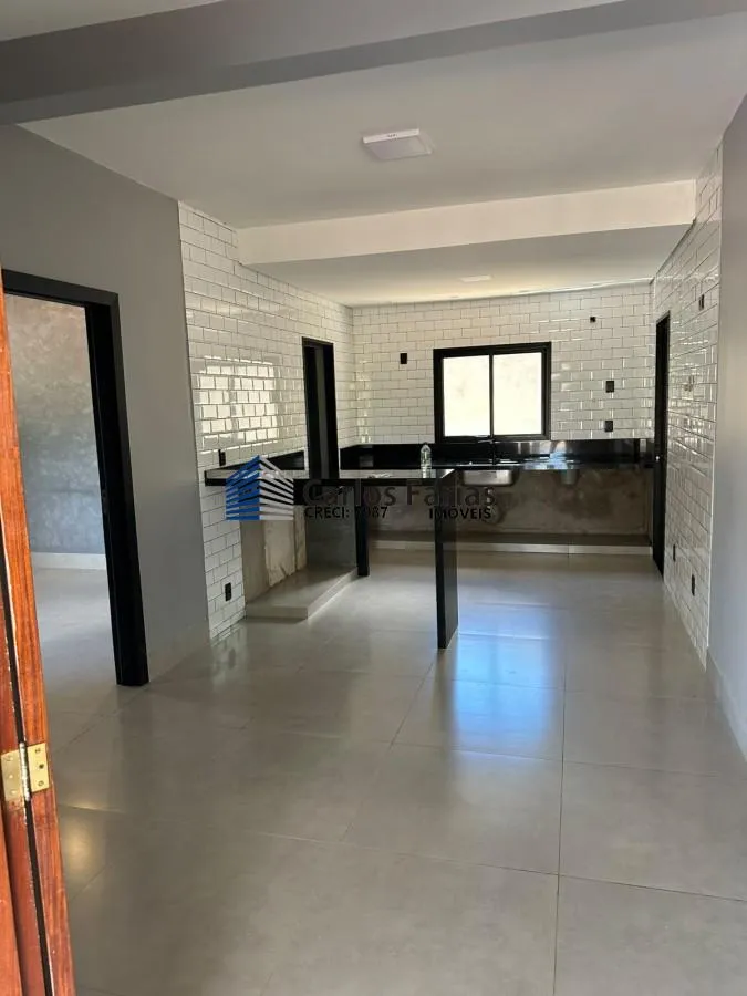 Imagem Casa em Condomínio para Venda em Brasília, Setor Habitacional Jardim Botânico, 3 dormitórios, 1 suíte, 2 banheiros, 4 vagas