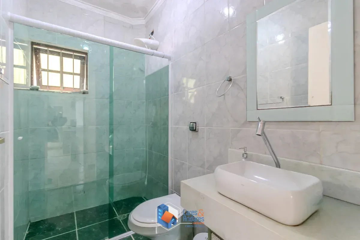 Imagem Sobrado para venda em Vila do Castelo com 3 quartos, sendo 1 suíte, 250m²