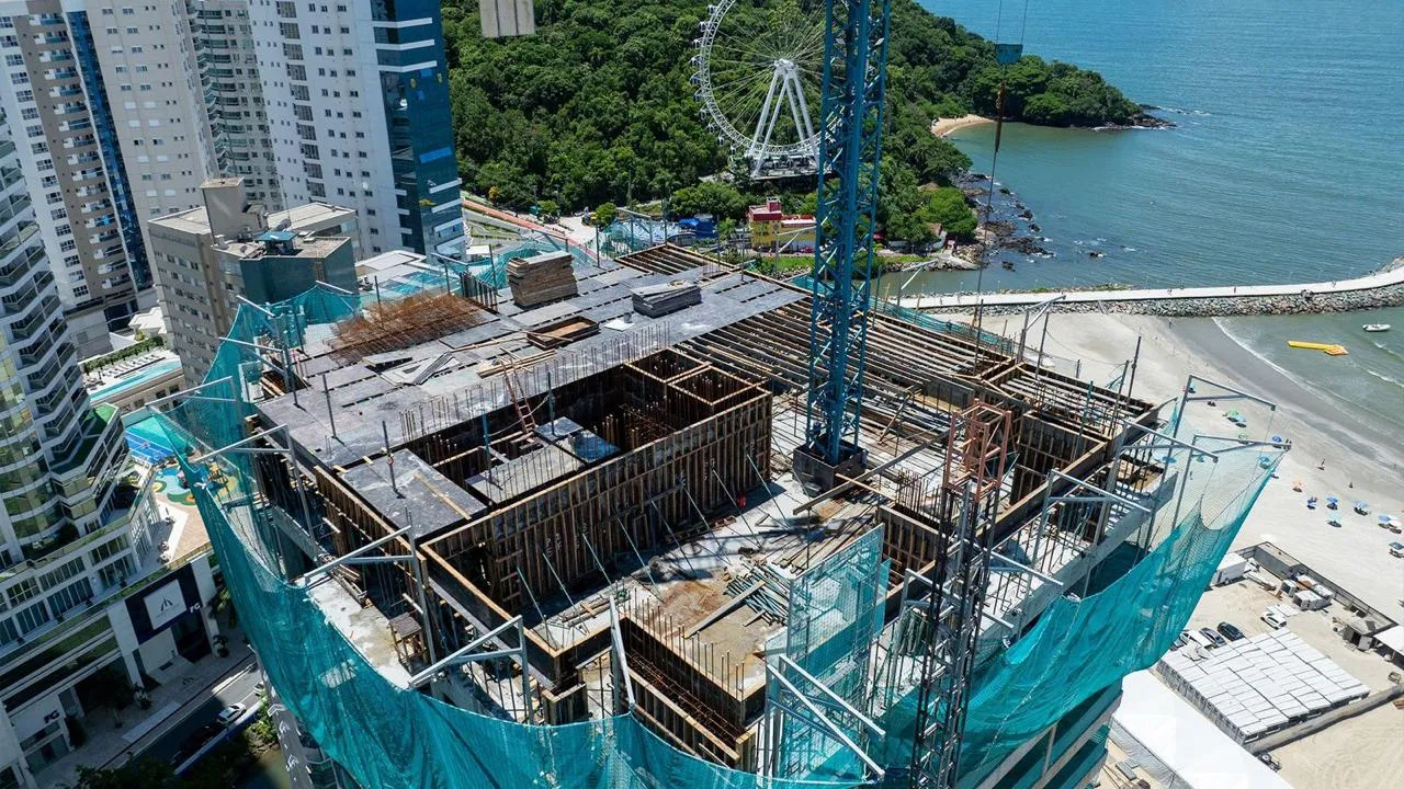 Imagem Apartamento com vista para o mar à venda com 228m2 por R$ 15.000.000,00