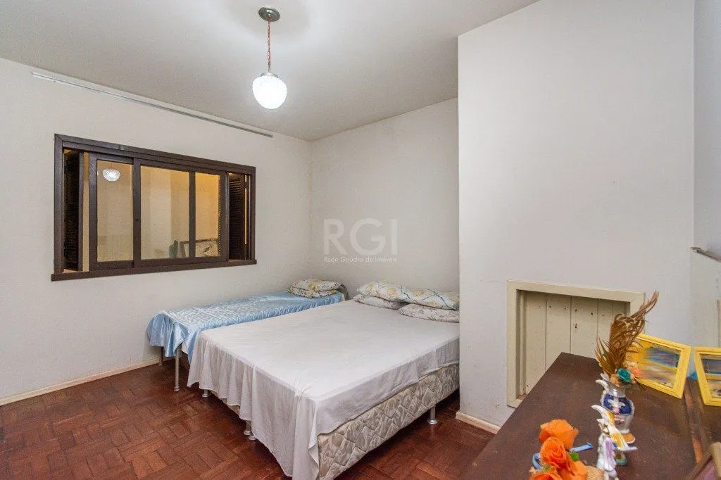 Imagem Casa de 3 dormitórios, 3 vagas no bairro Vila Ipiranga