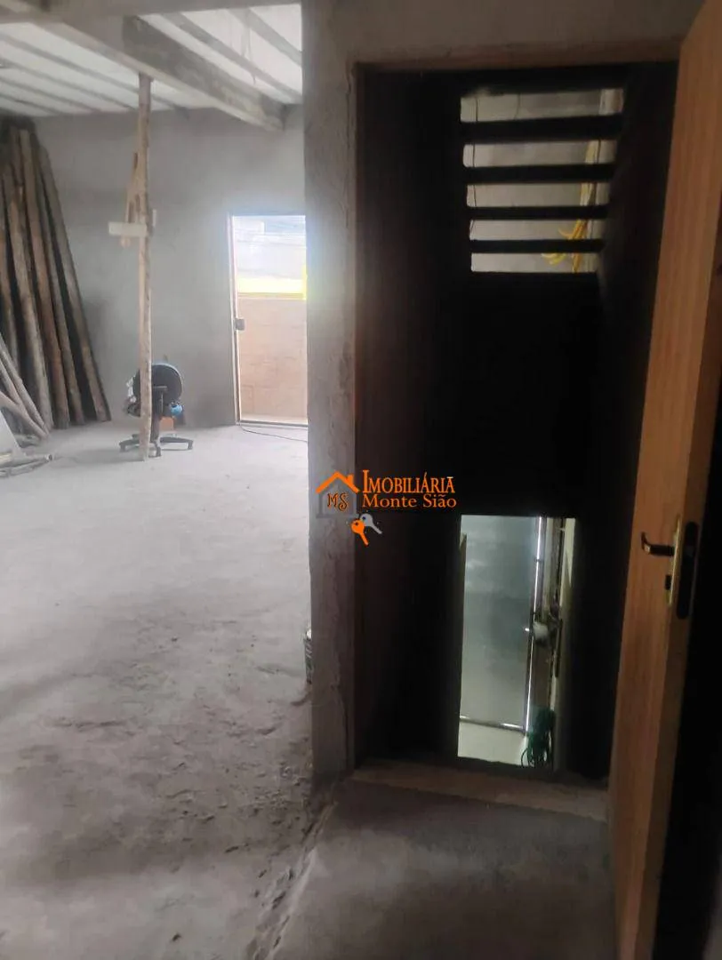 Imagem Sobrado à venda, 98 m² por R$ 243.999,00 - Água Chata - Guarulhos/SP