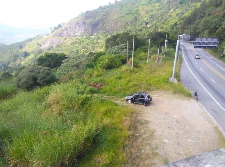 Imagem Terreno à venda 1300M², Piracuama, Pindamonhangaba - SP